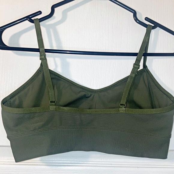 Aerie Matching Workout Set in Green! - Picture 7 of 8
